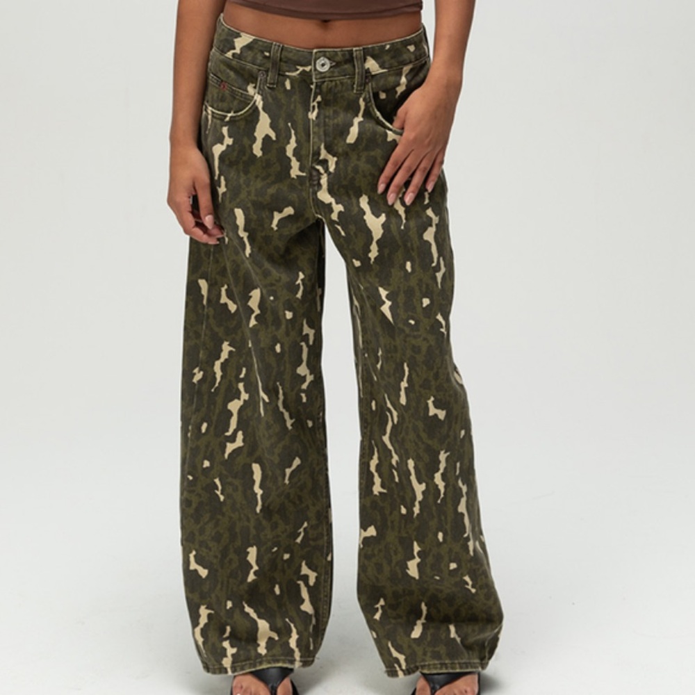 Urban Outfitters BDG Olive Green Camouflage Wide Leg Jeans